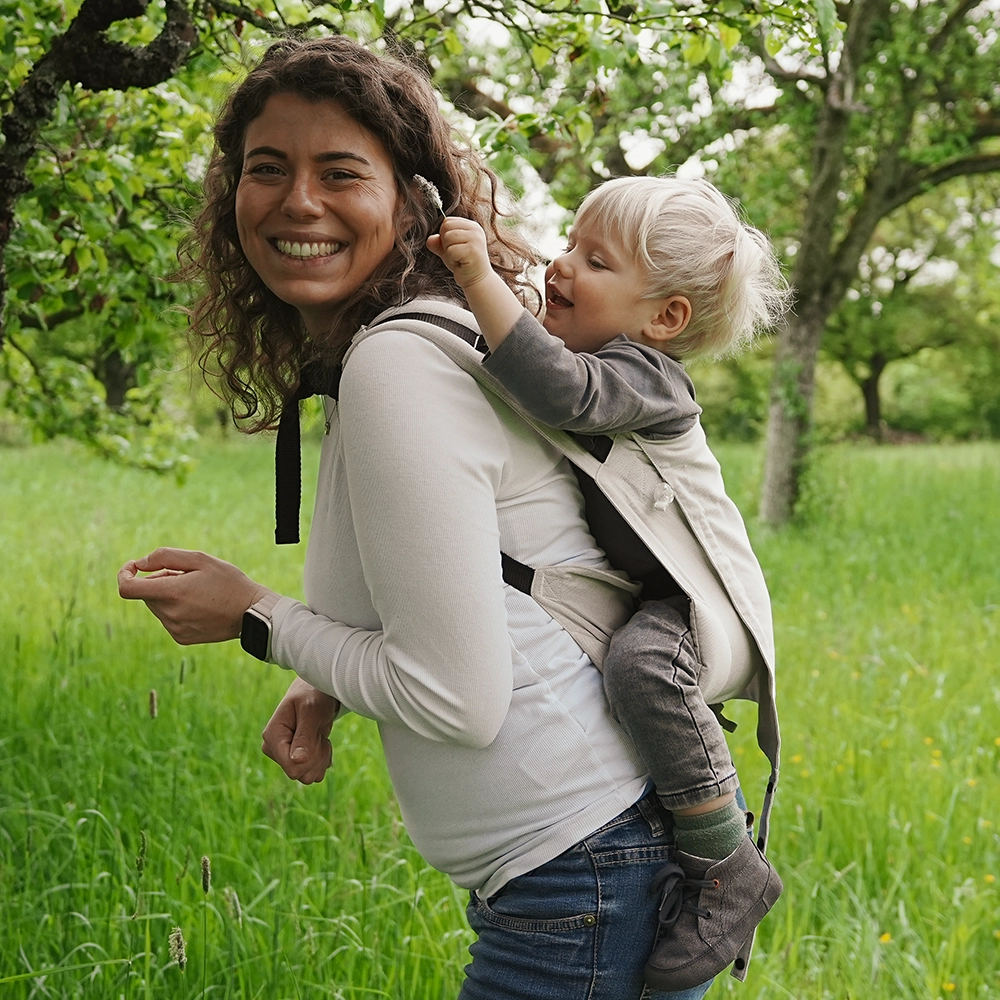 Onbuhimo DidyGo , the easy Back Carrier | DIDYMOS